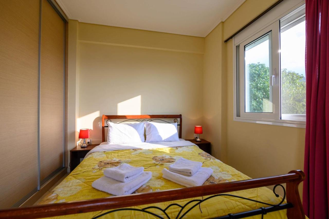 Semiramis Suites With Pool Kalamata Eksteriør billede