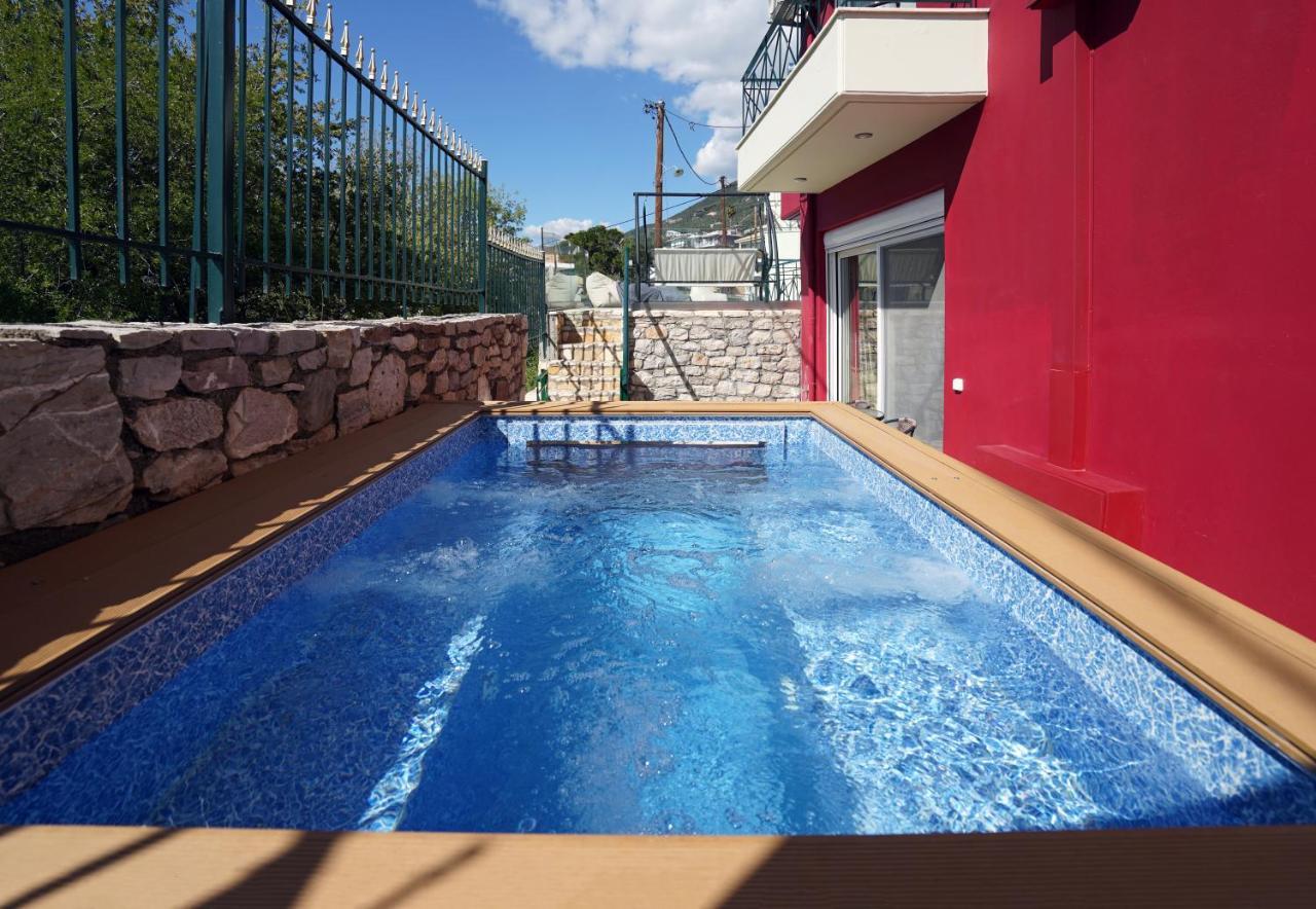 Semiramis Suites With Pool Kalamata Eksteriør billede