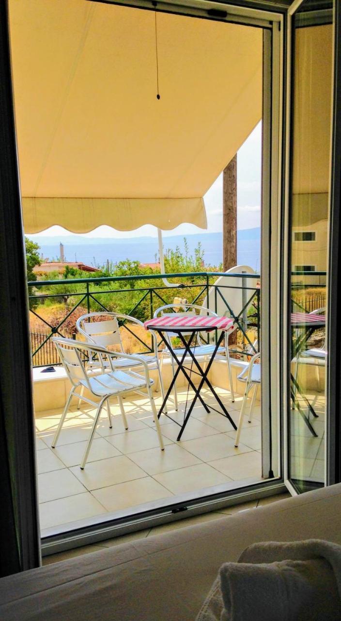 Semiramis Suites With Pool Kalamata Eksteriør billede
