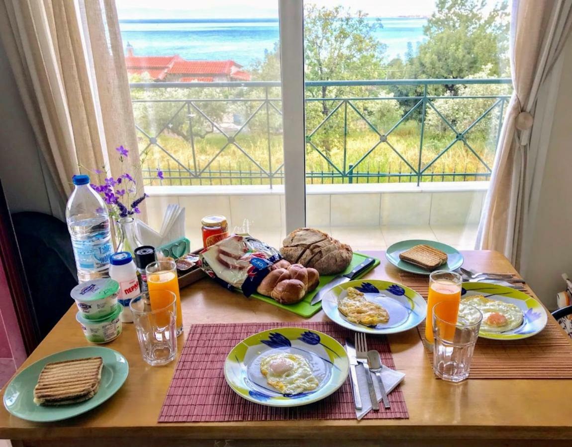 Semiramis Suites With Pool Kalamata Eksteriør billede